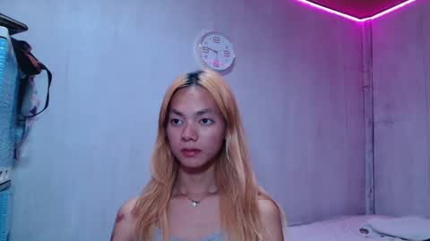 isabellatx online show from April 25, 1:30 am