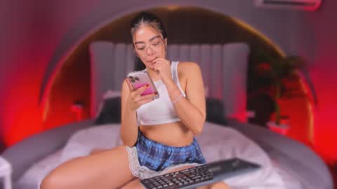 Isa  online show from February 10, 4:16 am