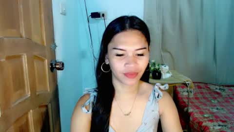 Snapshot of isabelle_amore chatting on July 21, 12:13 am Ysa online show from July 21, 12:13 am