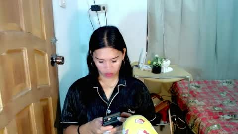 Snapshot of isabelle_amore chatting on July 28, 11:17 am Ysa online show from July 28, 11:17 am
