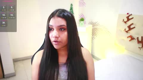   online show from December 22, 12:35 pm