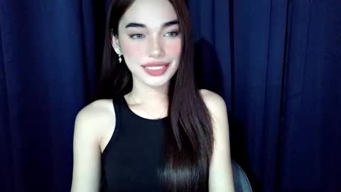 Snapshot of isabelle_willis chatting on May 13, 2:47 pm Isabelle online show from May 13, 2:47 pm