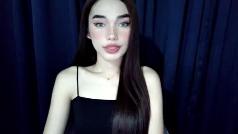 Snapshot of isabelle_willis chatting on May 21, 1:40 pm Isabelle online show from May 21, 1:40 pm