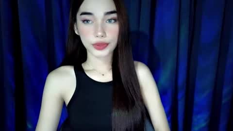 Snapshot of isabelle_willis chatting on June 4, 1:50 pm Isabelle online show from June 4, 1:50 pm