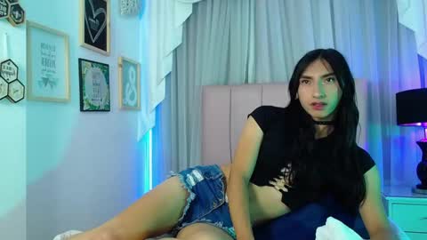 Snapshot of isabelledaza chatting on December 2, 1:05 pm Isabelle Daza online show from December 2, 1:05 pm