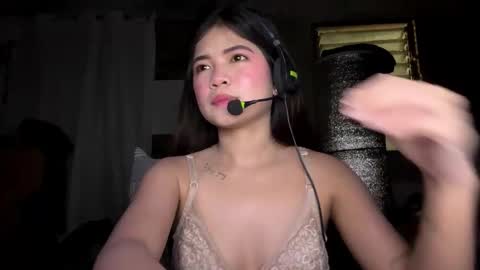 isabellemonroe online show from March 11, 6:08 am