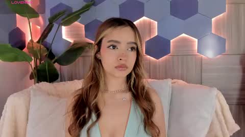 Snapshot of isabellestorm chatting on July 5, 3:34 am online show from July 5, 3:34 am