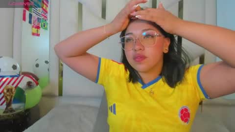 isabellrodriguez18 online show from June 18, 4:24 am