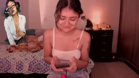 Isa online show from January 7, 5:15 pm