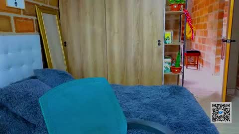 Snapshot of isapaz90 chatting on October 7, 1:52 pm Isabela Paz online show from October 7, 1:52 pm
