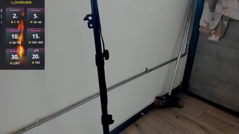 I S A  S AN D E R S  online show from October 18, 7:36 pm