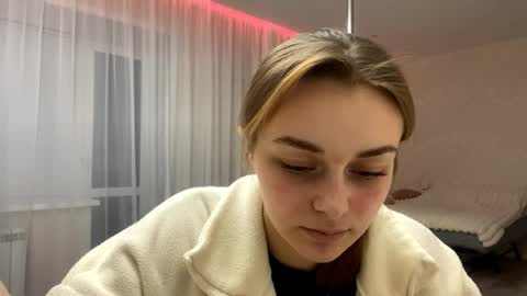 Issa online show from March 25, 6:36 pm