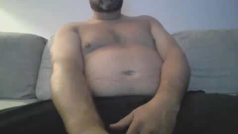 Snapshot of iscrewinutibolt chatting on December 12, 10:45 am Carlos online show from December 12, 10:45 am