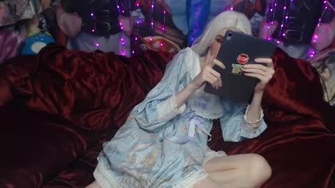 Snapshot of iselestias chatting on October 27, 10:03 pm Sele online show from October 27, 10:03 pm