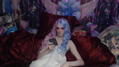 Snapshot of iselestias chatting on October 30, 11:16 pm Sele online show from October 30, 11:16 pm