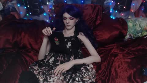 Snapshot of iselestias chatting on December 20, 10:28 pm Sele online show from December 20, 10:28 pm