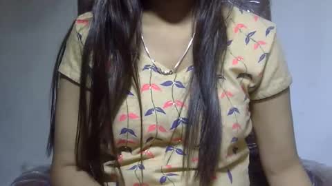 Snapshot of ishika_ishu chatting on May 8, 5:13 am ishika_ishu online show from May 8, 5:13 am