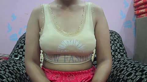 Snapshot of ishika_singh_ chatting on June 19, 2:16 am ishika_singh_ online show from June 19, 2:16 am