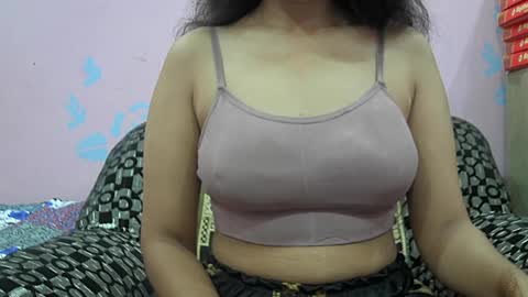 Snapshot of ishika_singh_ chatting on July 30, 2:54 am ishika_singh_ online show from July 30, 2:54 am
