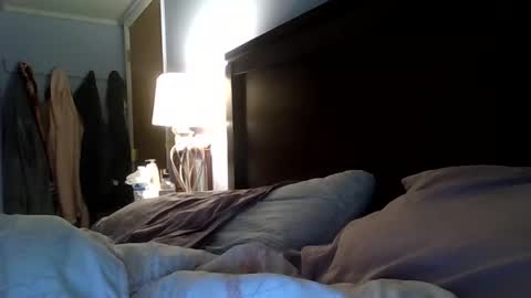 youngking online show from March 17, 3:37 pm