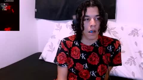 Snapshot of isidroglasc chatting on May 26, 2:07 am Isidro online show from May 26, 2:07 am