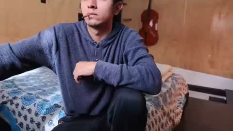 Isis  Alan online show from July 15, 1:49 pm