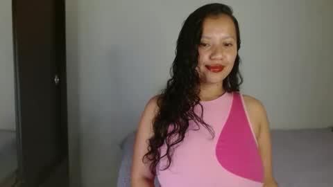 Snapshot of isis_cb17 chatting on January 11, 7:49 pm Isis online show from January 11, 7:49 pm