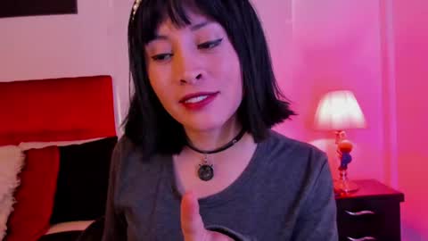 Snapshot of isis_diosa chatting on July 8, 3:49 pm Ana Maria online show from July 8, 3:49 pm