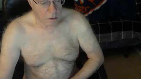 Snapshot of islesman22 chatting on January 25, 10:40 am islesman22 online show from January 25, 10:40 am