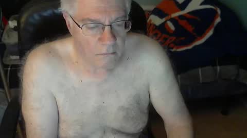 Snapshot of islesman22 chatting on September 20, 9:32 am islesman22 online show from September 20, 9:32 am