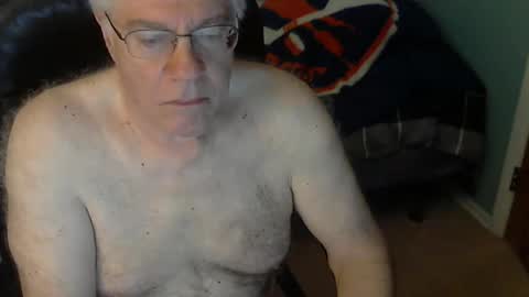 Snapshot of islesman22 chatting on September 28, 10:31 am islesman22 online show from September 28, 10:31 am