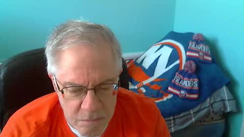 islesman22 online show from April 12, 3:28 pm