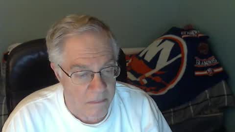 islesman22 online show from May 10, 1:55 am