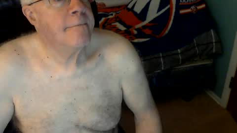 islesman22 online show from July 1, 10:06 am