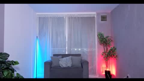 Snapshot of isnotforeveryone chatting on October 20, 12:22 am Julyane online show from October 20, 12:22 am