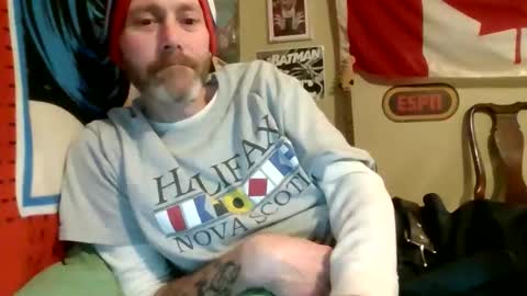 Snapshot of isntthisbreezemellow chatting on December 16, 4:39 am isntthisbreezemellow online show from December 16, 4:39 am