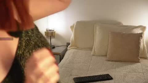  issa baby  online show from July 4, 4:29 am