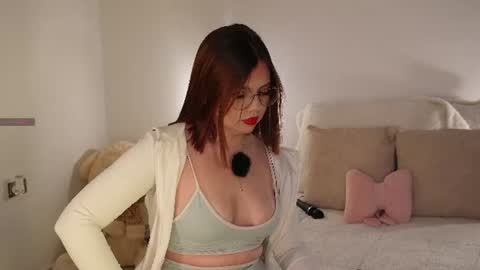  issa baby  online show from July 22, 3:31 am