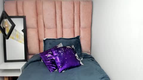 ISSA MILF online show from February 14, 1:08 pm