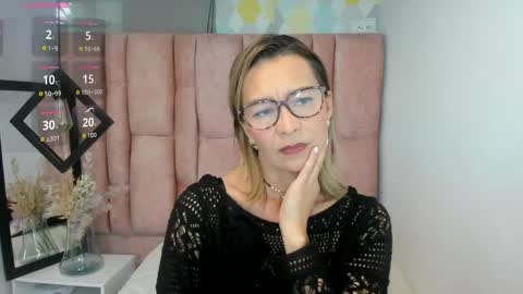 Snapshot of issa_milf__ chatting on May 25, 1:28 pm ISSA MILF online show from May 25, 1:28 pm