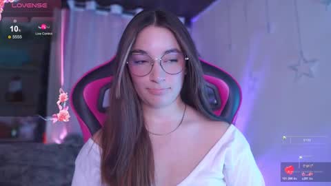 ISSA  online show from November 27, 6:54 pm