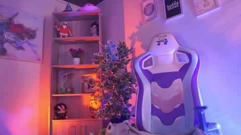 ISSA  online show from February 27, 12:27 pm