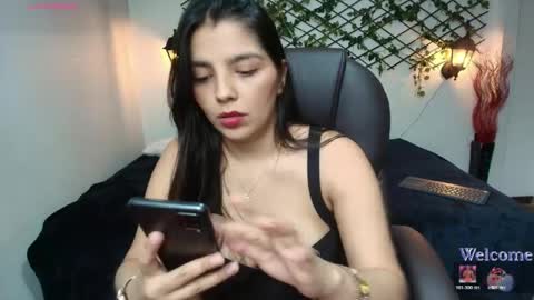 Snapshot of issa_nassar chatting on May 25, 3:07 pm Issa online show from May 25, 3:07 pm