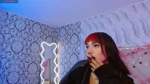 Snapshot of issa_tay1 chatting on June 18, 3:07 am Issa online show from June 18, 3:07 am
