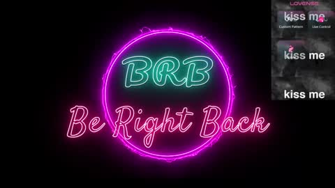 Snapshot of issie_cute chatting on February 8, 7:38 pm Issie online show from February 8, 7:38 pm