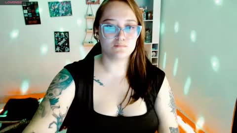 Yiz online show from February 23, 7:22 am