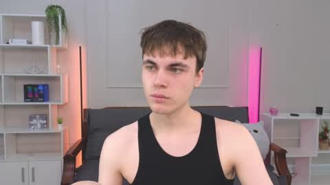 Snapshot of istairee chatting on January 19, 9:11 am Maks online show from January 19, 9:11 am