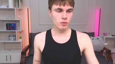 Snapshot of istairee chatting on January 19, 12:17 pm Maks online show from January 19, 12:17 pm