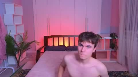 Snapshot of istairee chatting on February 3, 1:08 pm Maks online show from February 3, 1:08 pm