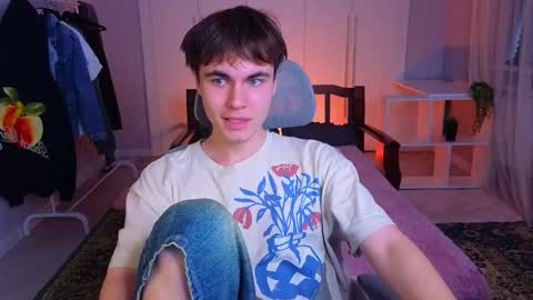 Snapshot of istairee chatting on March 8, 12:30 pm Maks online show from March 8, 12:30 pm